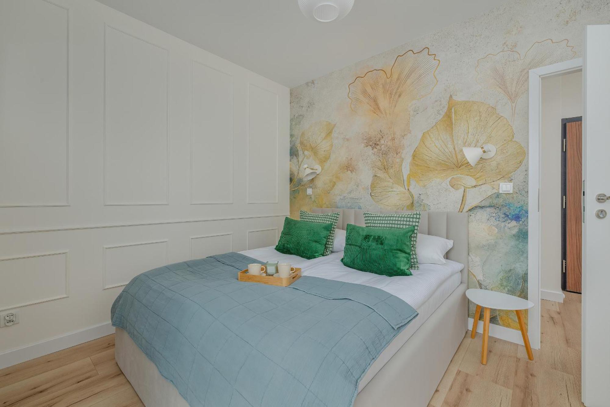 Cozy Apartment Orawska With Balcony By Noclegi Renters Krakow Bagian luar foto