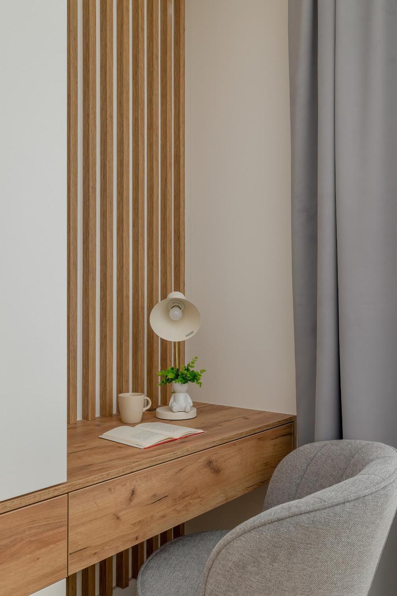 Cozy Apartment Orawska With Balcony By Noclegi Renters Krakow Bagian luar foto
